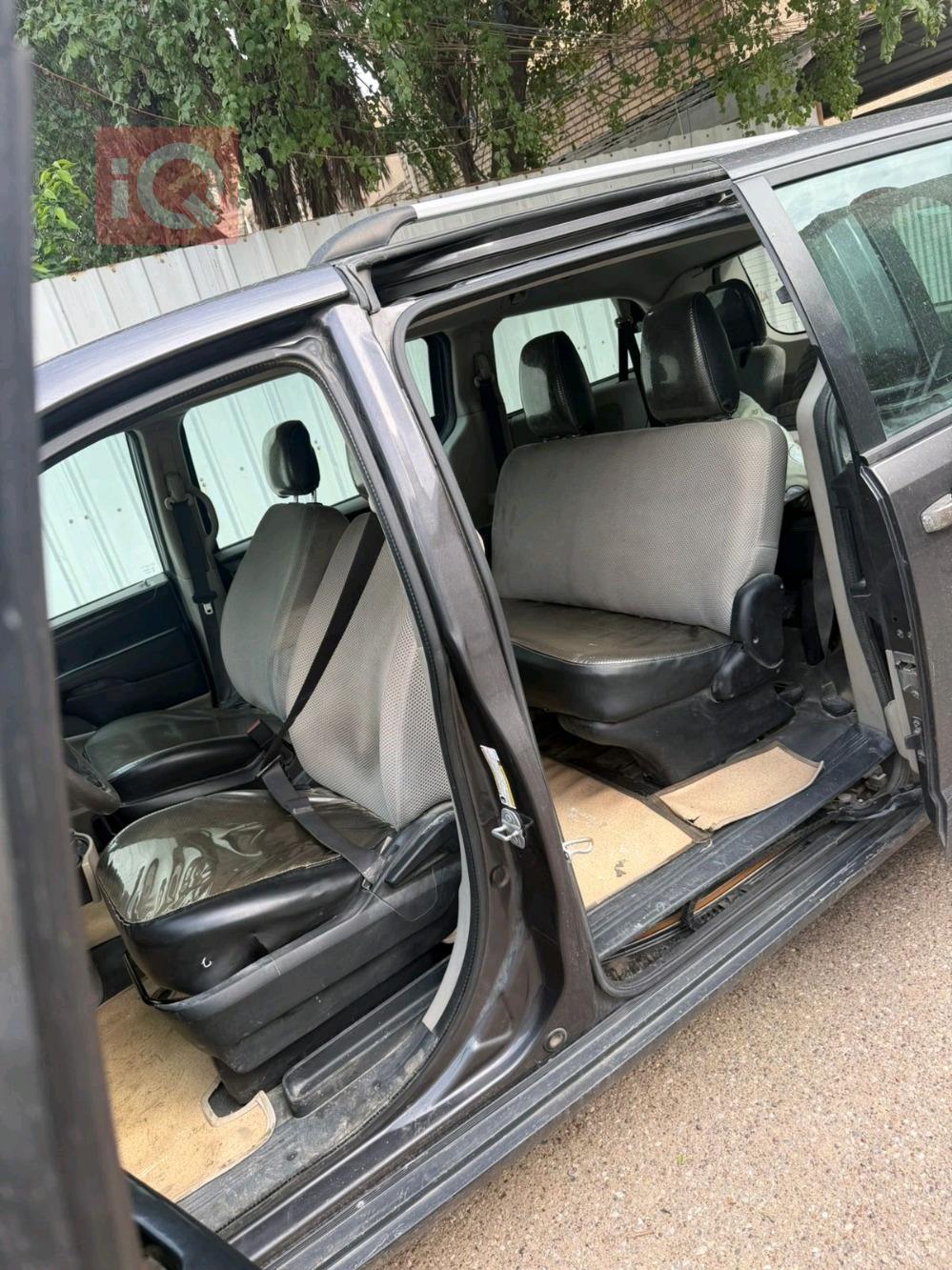 دودج جراند كارافان